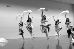 NUS Chinese Dance  新加坡国立大学华族舞蹈组